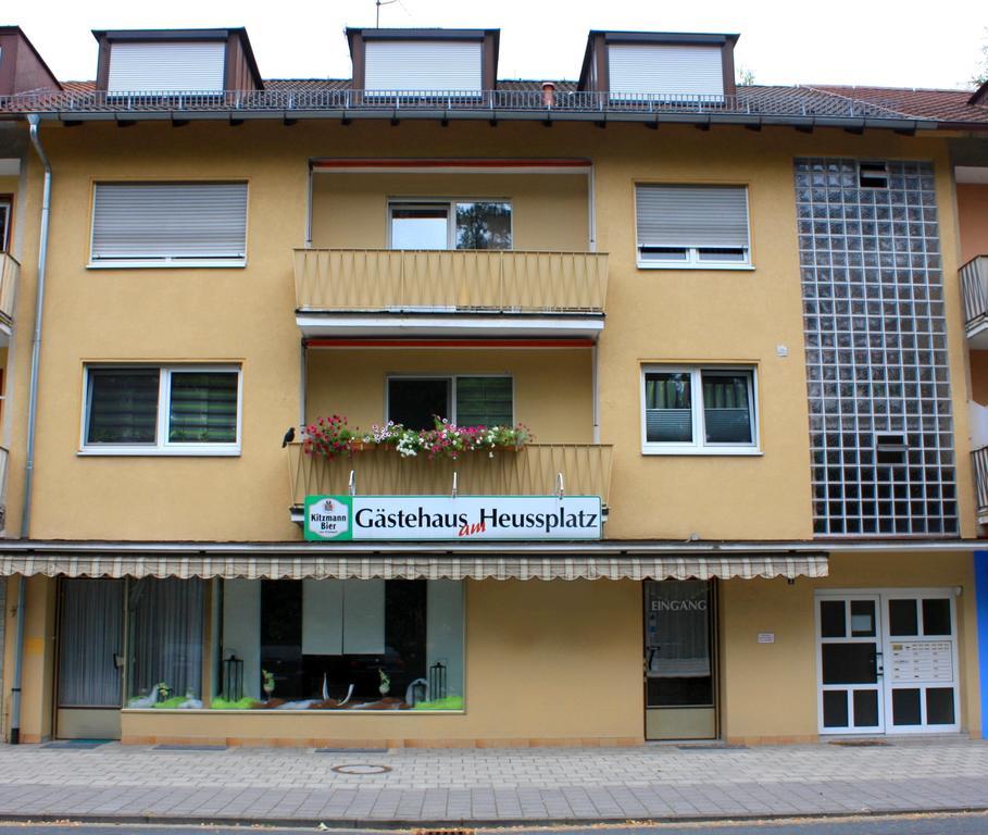 Gaestehaus Am Heuss-Platz Erlangen Extérieur photo
