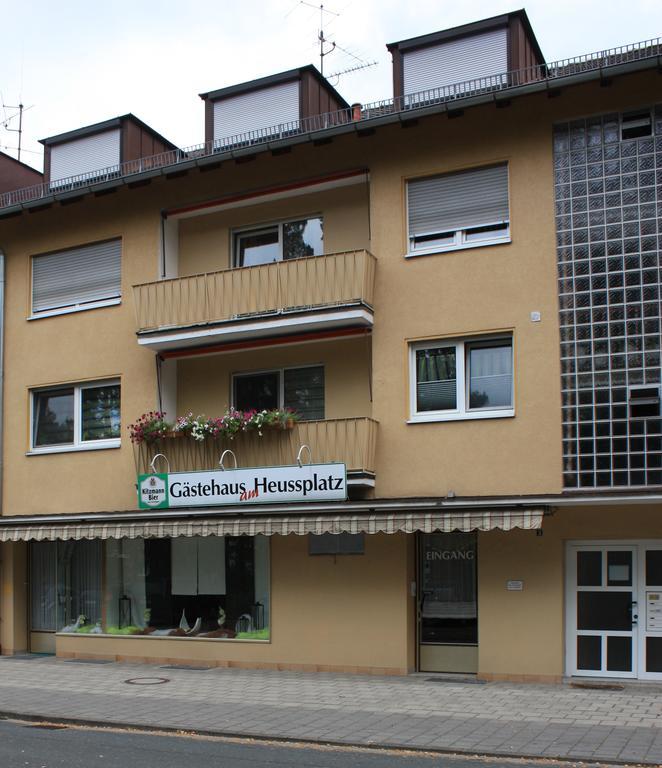 Gaestehaus Am Heuss-Platz Erlangen Extérieur photo